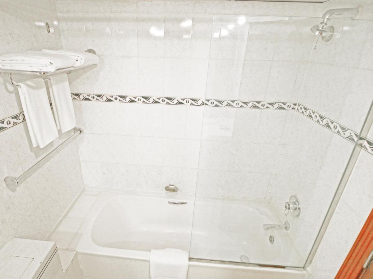 Premier Room King or Twin with  Heritage View,1758271728:JPEG