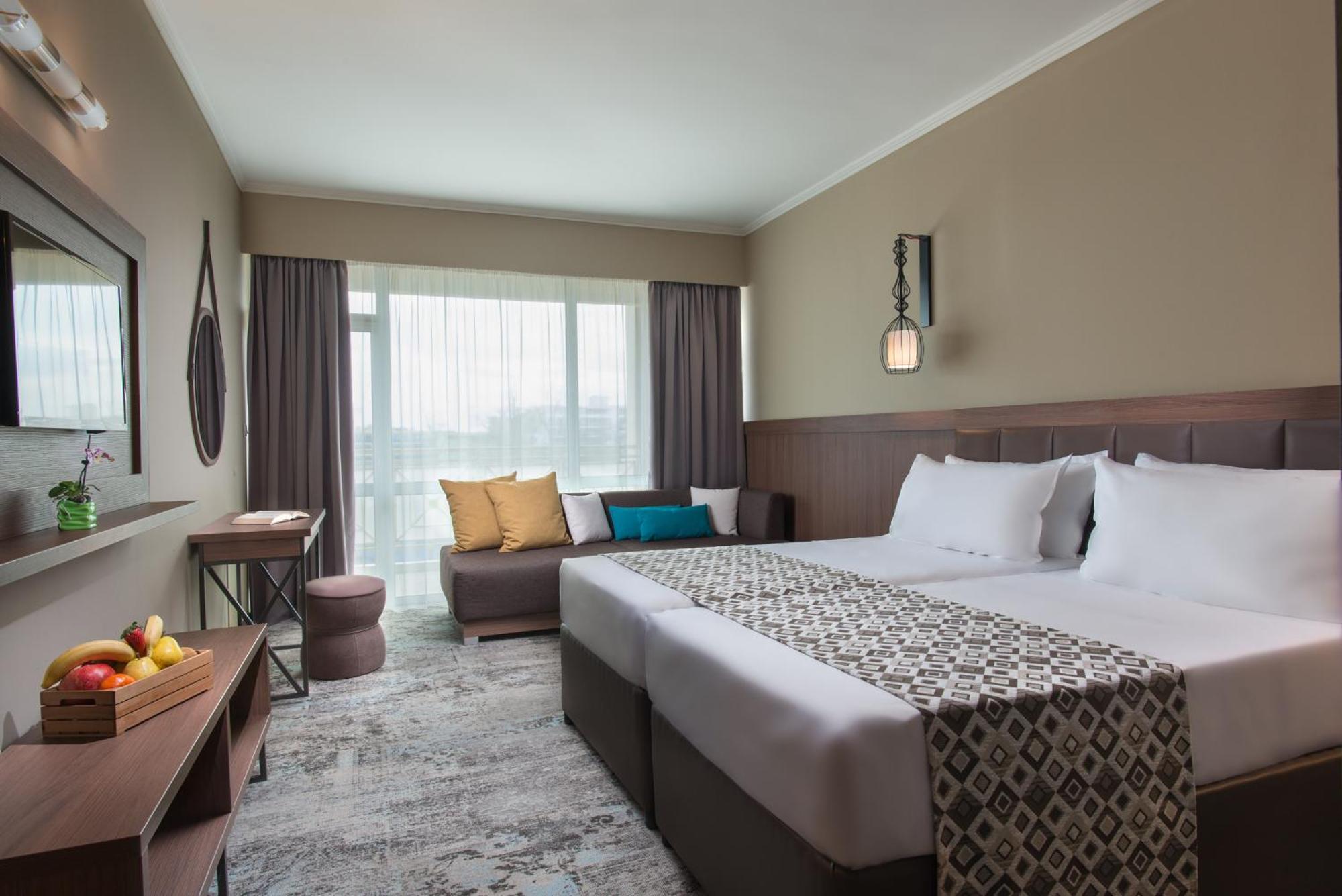 Deluxe Twin Room with Sea View and Balcony - Free Pool Access & Free WiFI,1248549070:JPEG