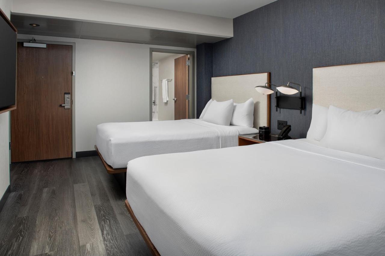 Chambre 2 Lits Queen-Size - Accessible aux Malentendants