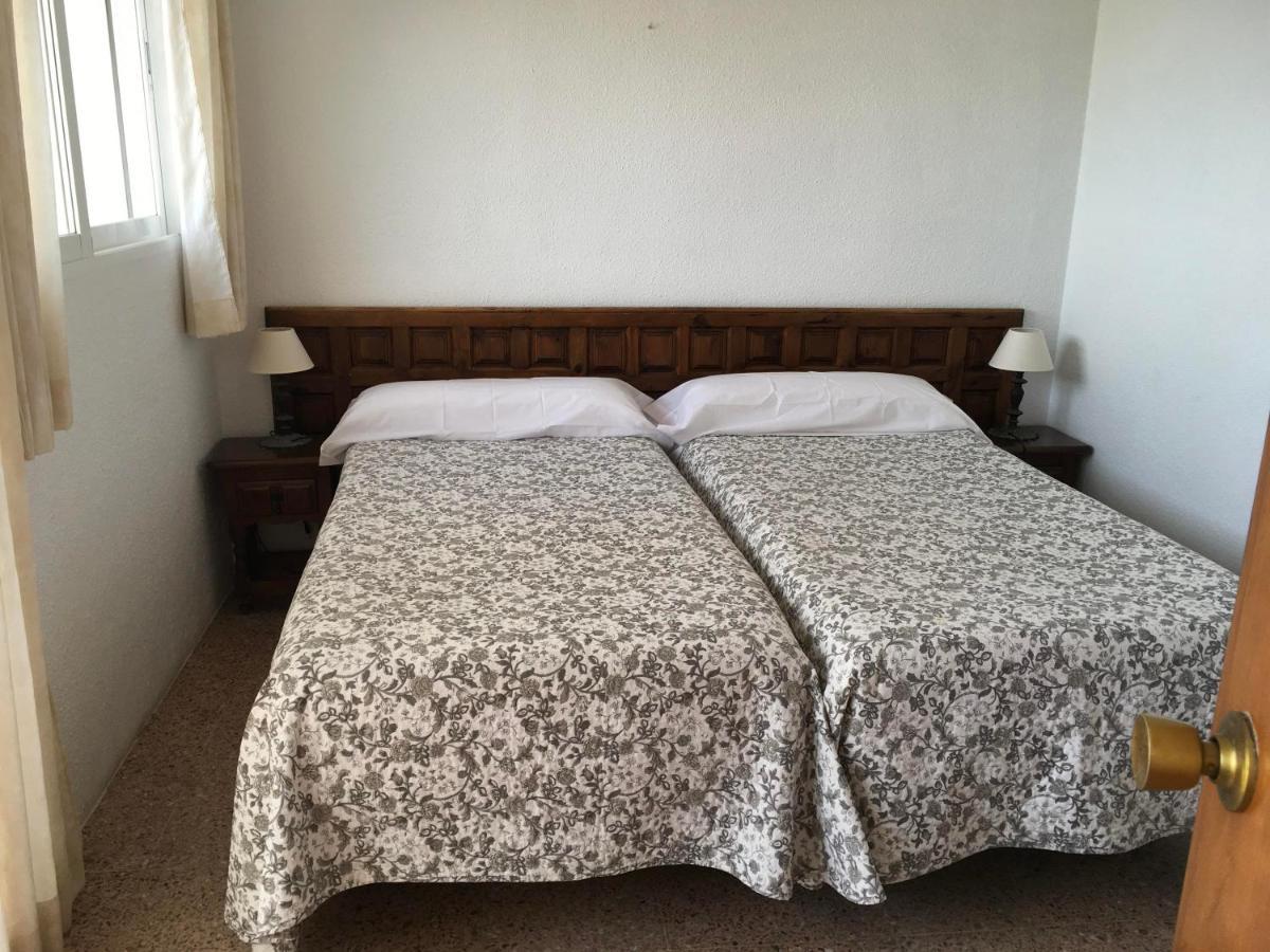 One-Bedroom Apartment,1251214981:JPEG