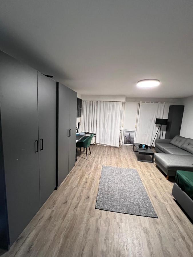 Apartment,1253650402:JPEG