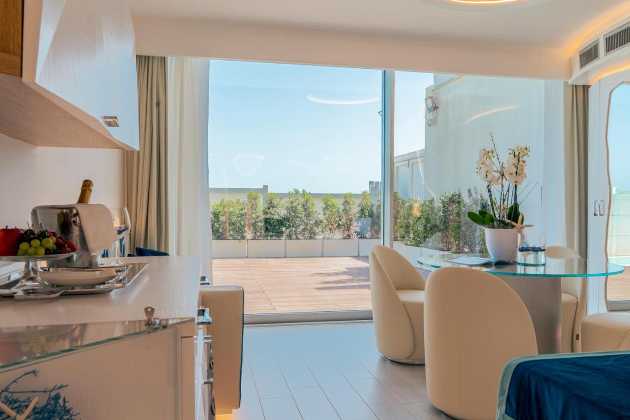 Deluxe Suite,1255891780:JPEG