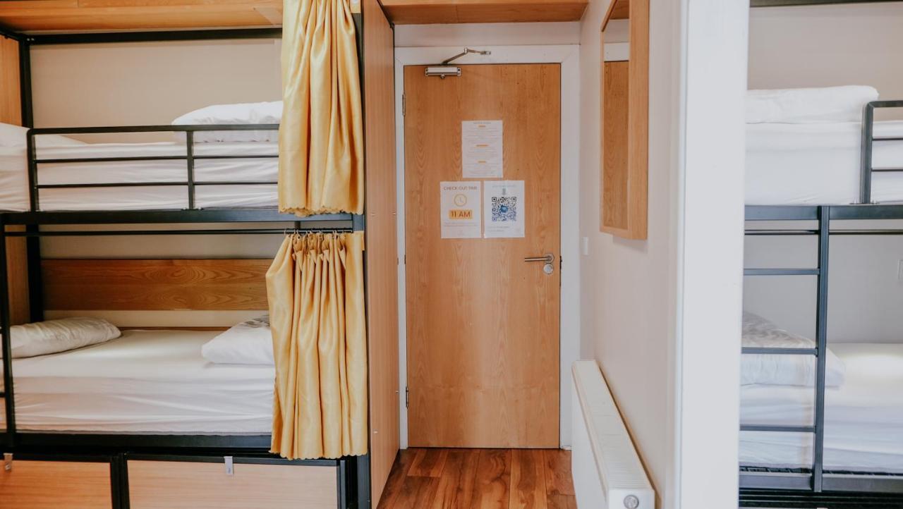 Bed in 8-Bed Mixed Dormitory Room with Shared Bathroom,1259427625:JPEG