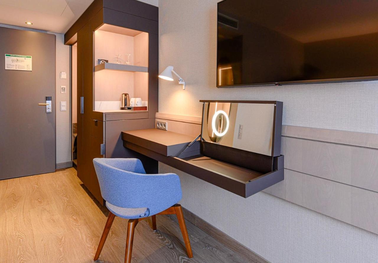 Single Room,1498731982:JPEG