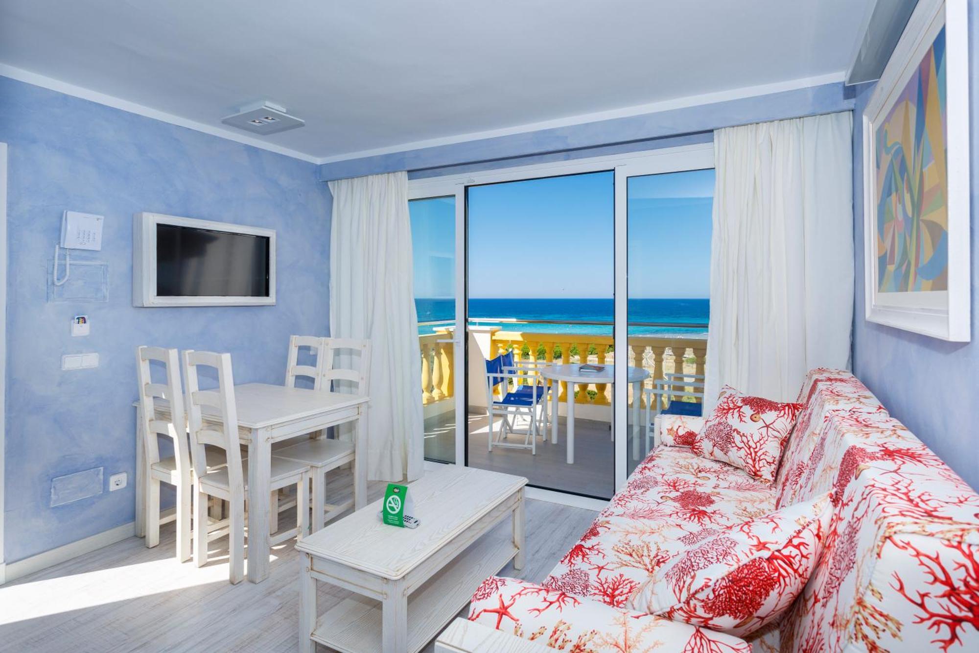 Apartamento de 1 dormitorio con vistas al mar