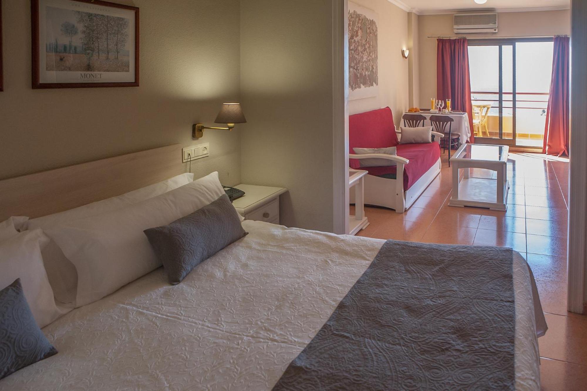 Apartment with Sea View (3 Adults),1272871699:JPEG