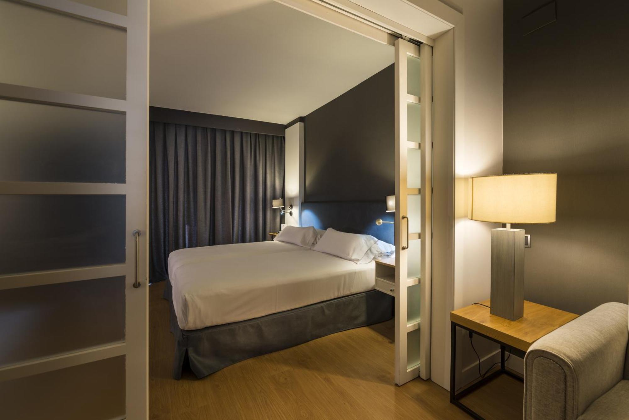 Junior Family Suite (2 Adults),1273110514:JPEG