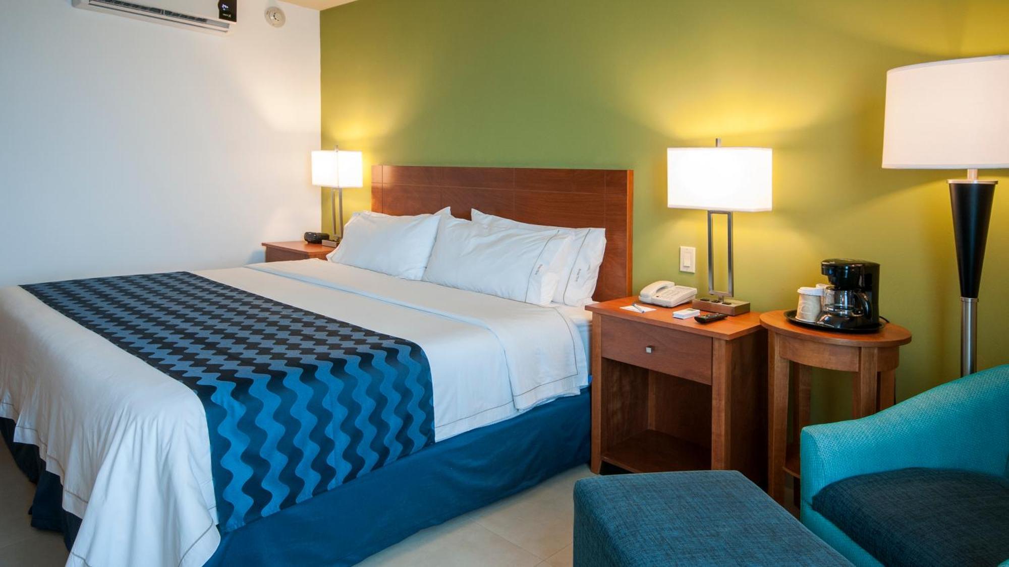 Standard King Room with Sea View,1273786648:JPEG