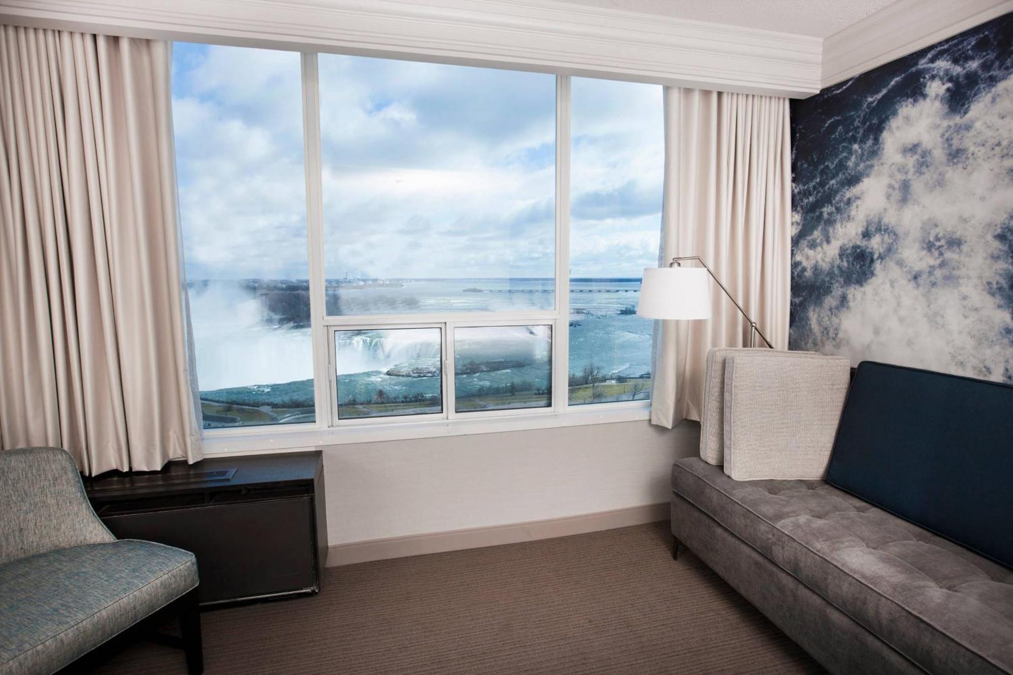 Queen Room Two Queen Beds Falls View