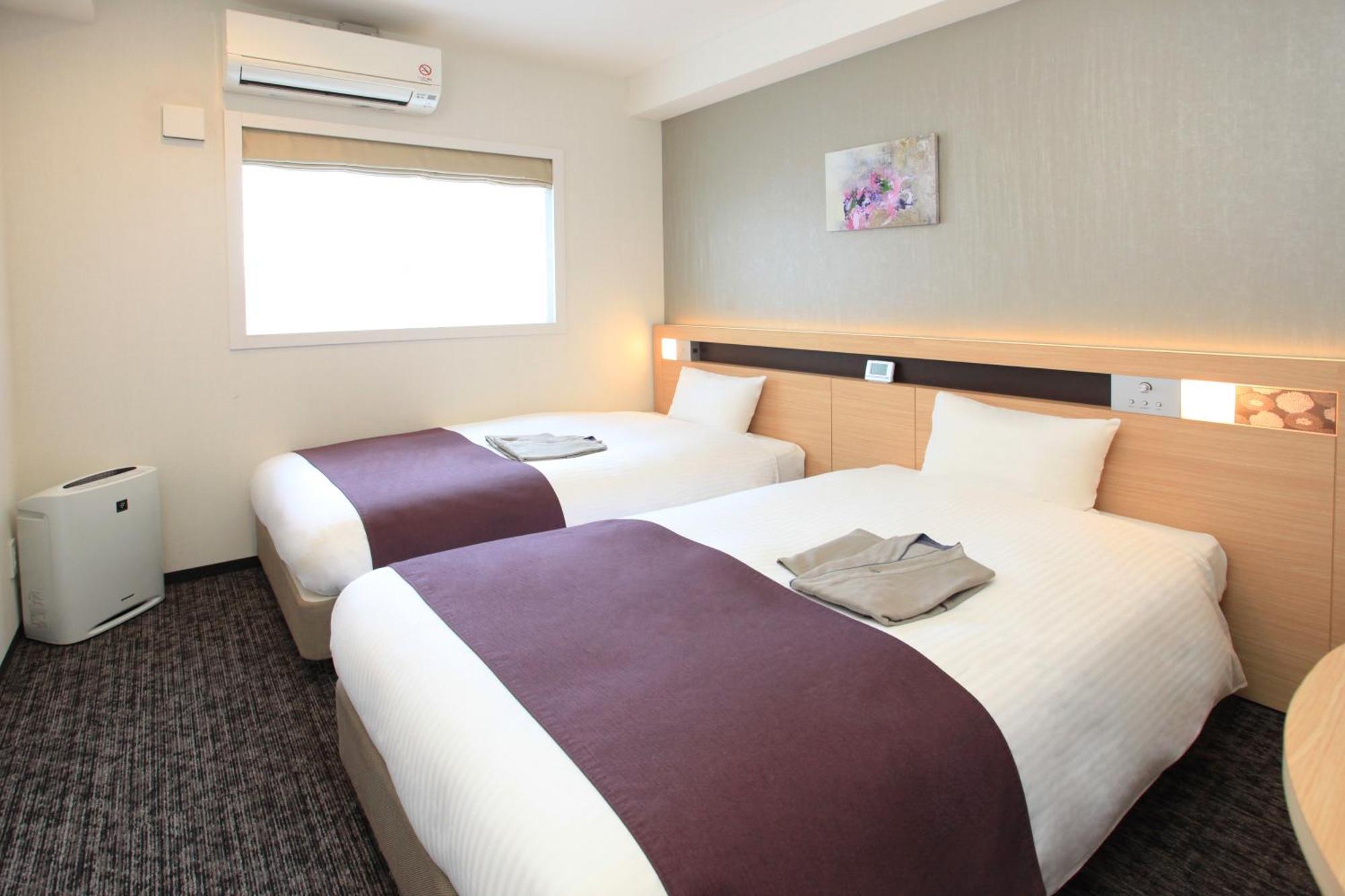 Twin Room - Non-Smoking