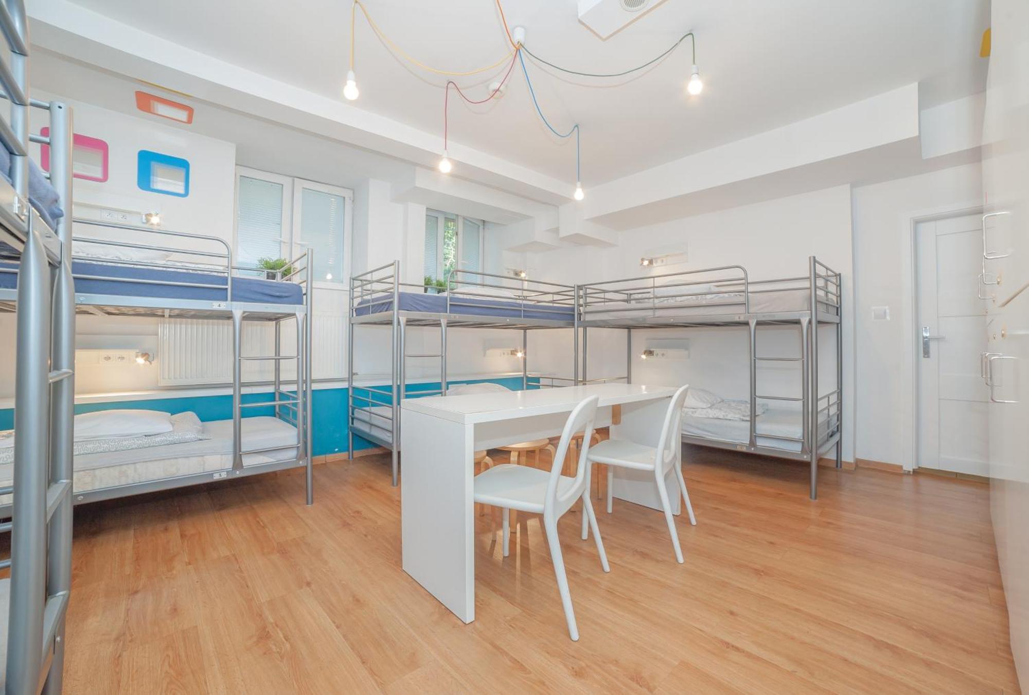 Bed in 8-Bed Dormitory Room with Bathroom,1284930415:JPEG