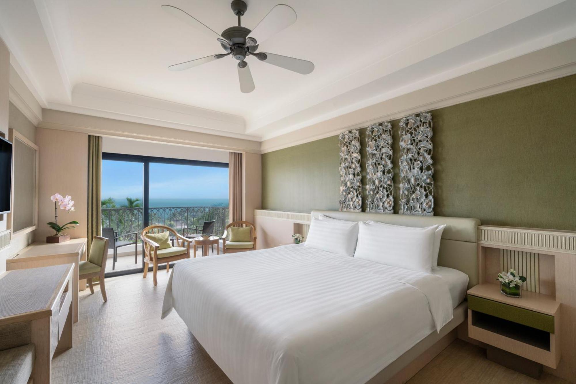 Chambre Lit King-Size de Luxe - Vue sur Mer - Forfait Sentosa Adventure avec Bon de 50 SGD net par nuit à utiliser au Palawan @ Sentosa