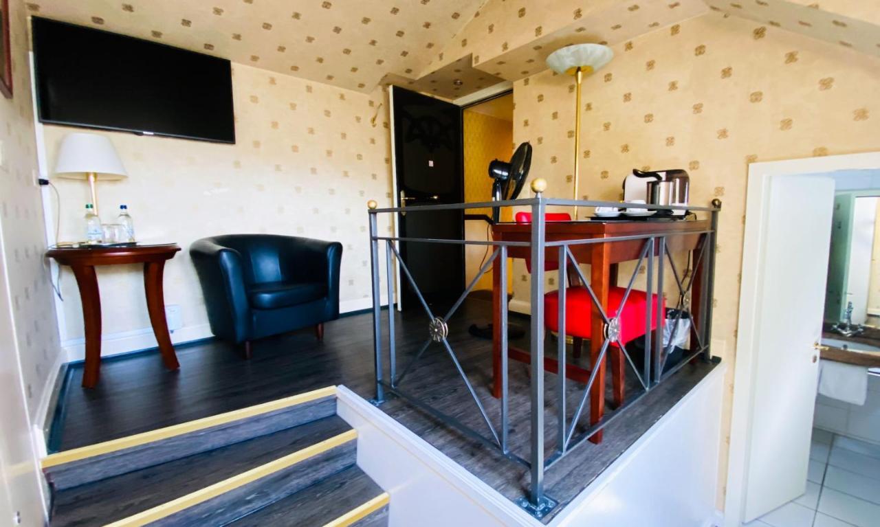 Single Room with Shower,1287183778:JPEG