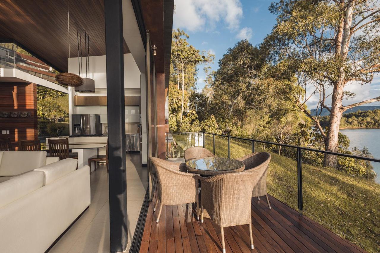 Superior Villa,1288339066:JPEG