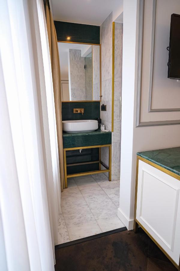 Standard Double Room,1291107826:JPEG