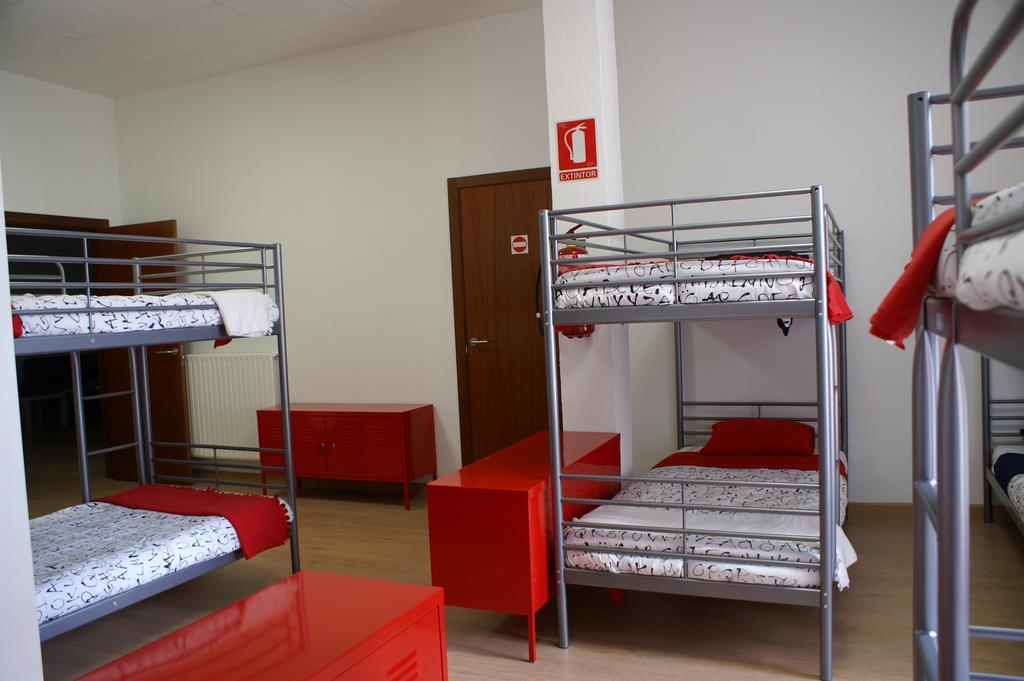 Bed in 10-Bed Mixed Dormitory Room,154207807:JPEG