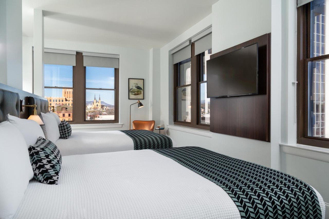 Standard Queen Room Two Queen Beds