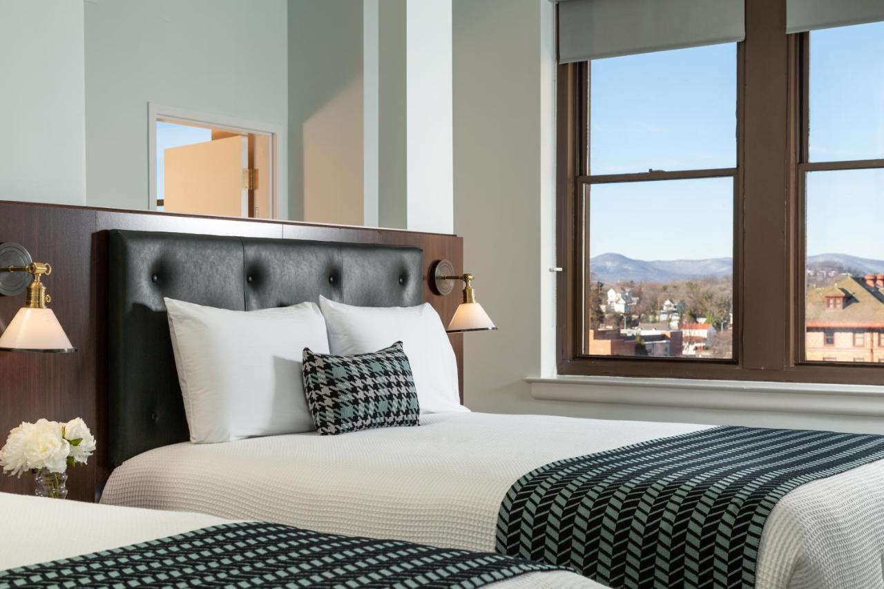 Standard Queen Room Two Queen Beds
