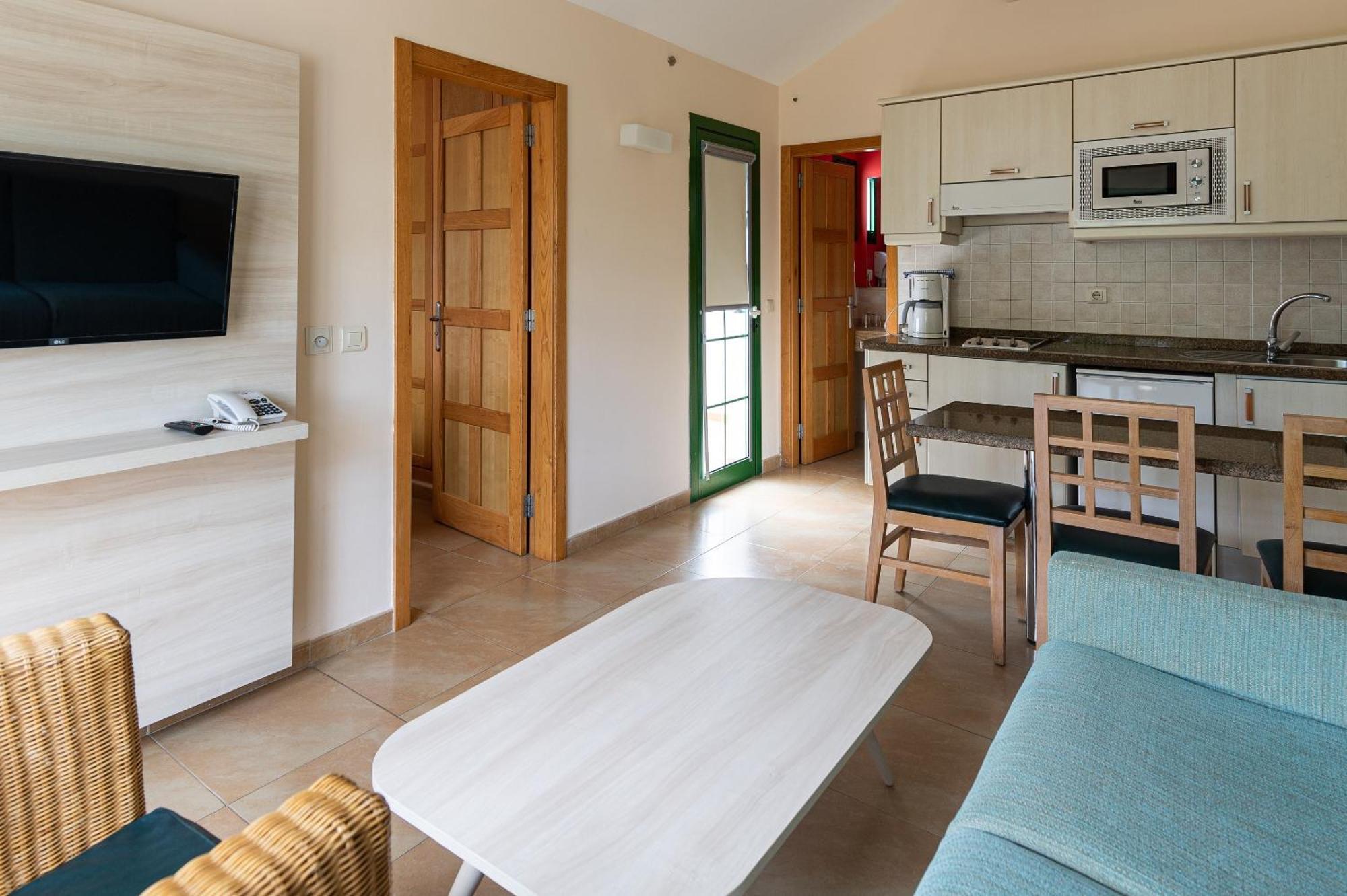 One Bedroom Bungalow,1541352385:JPEG