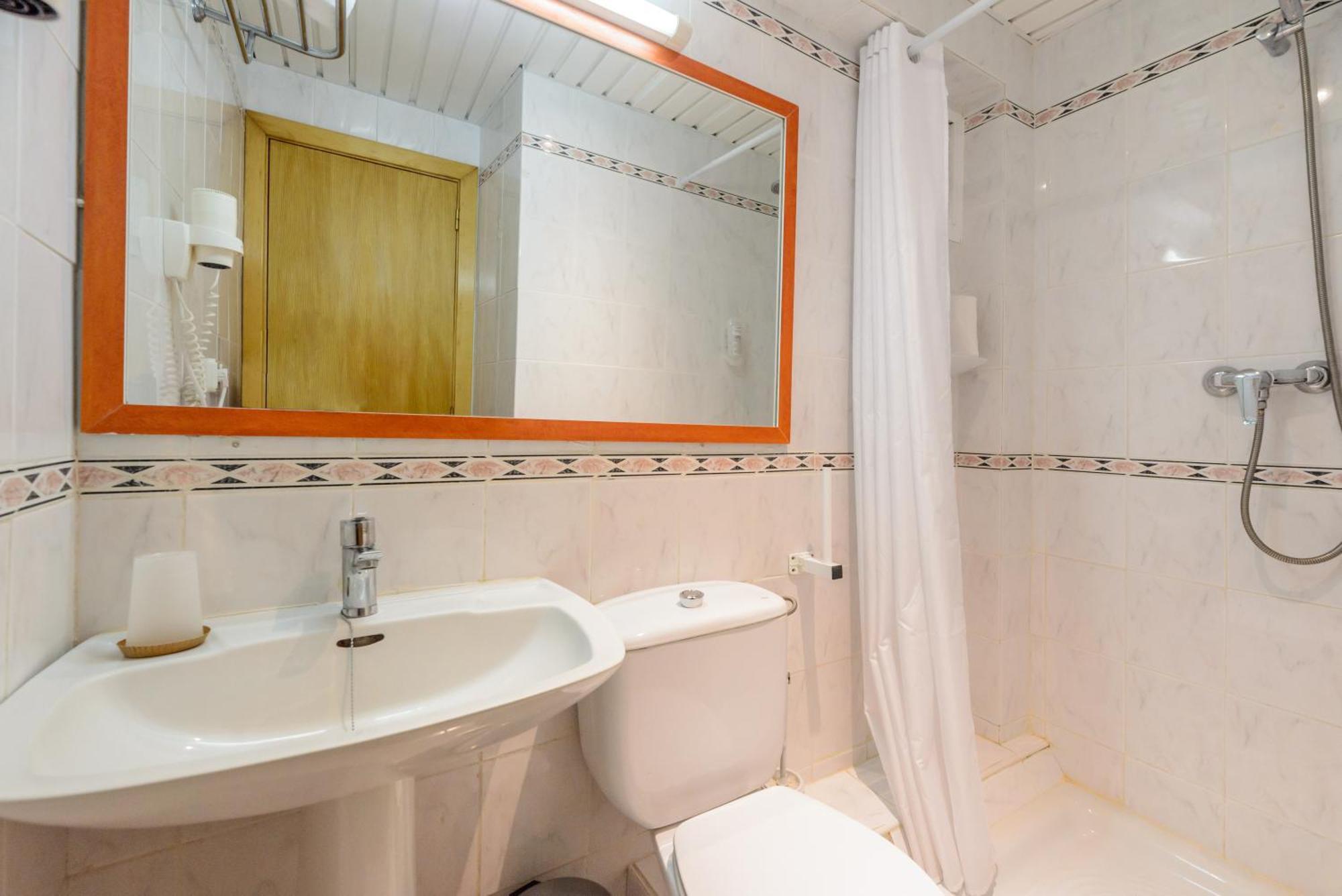 Single Room,1306950925:JPEG