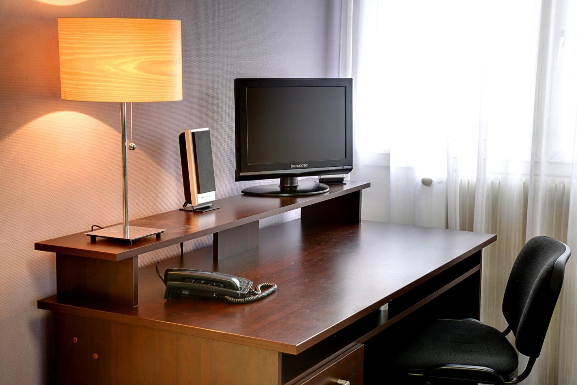 Studio Double,322870903:JPEG