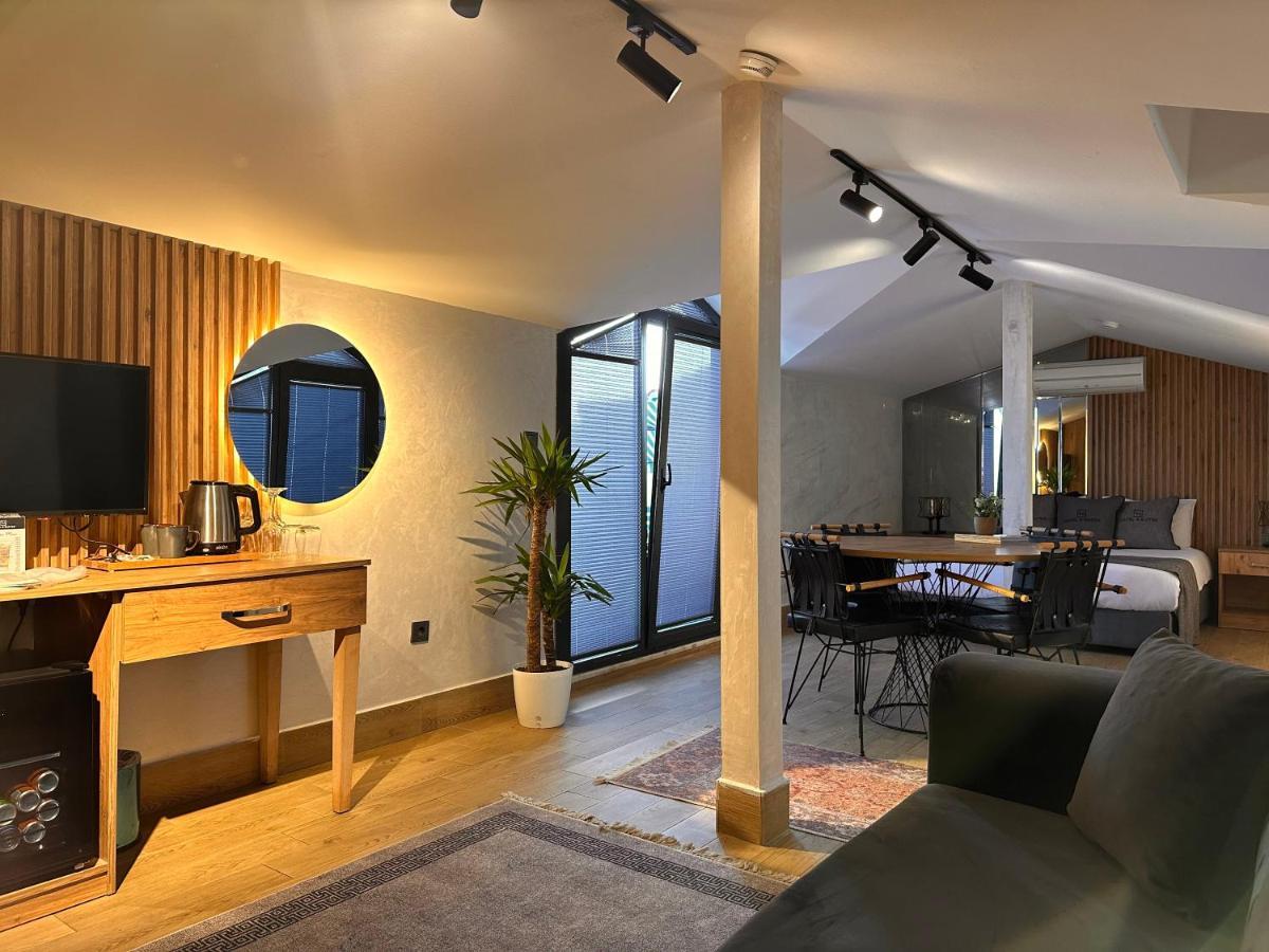 Suite mit Kingsize-Bett und Meerblick