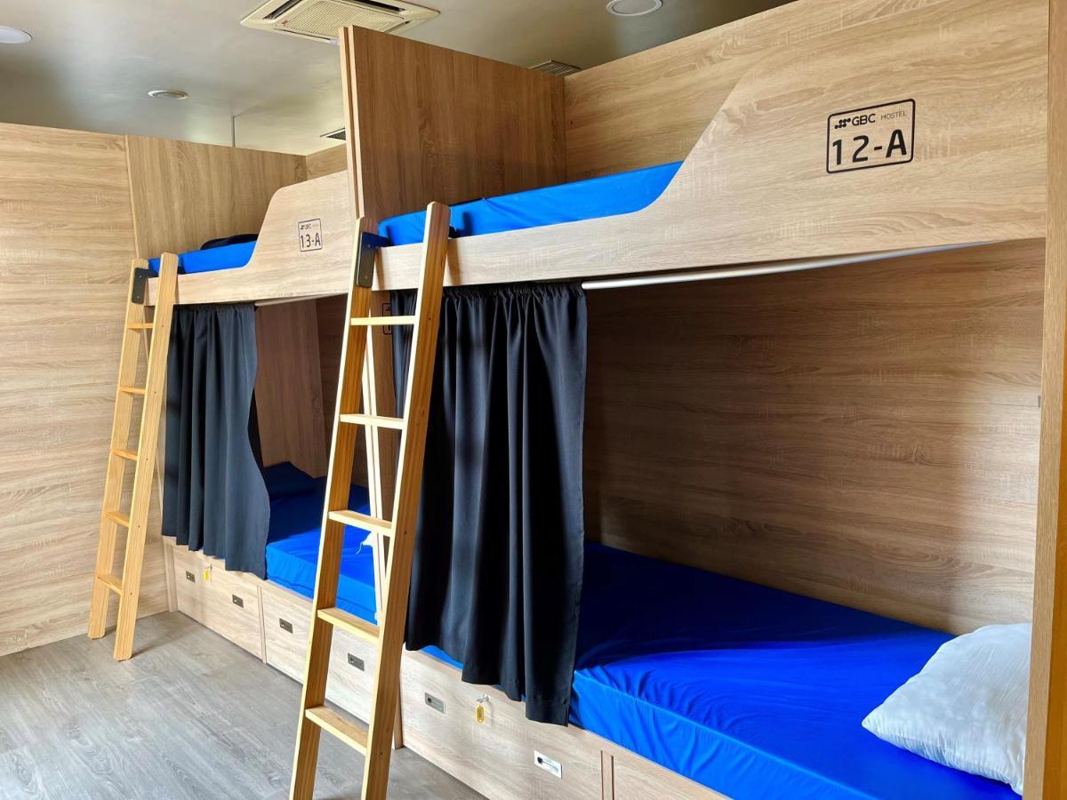 Bunk Bed Mixed Dormitory Room