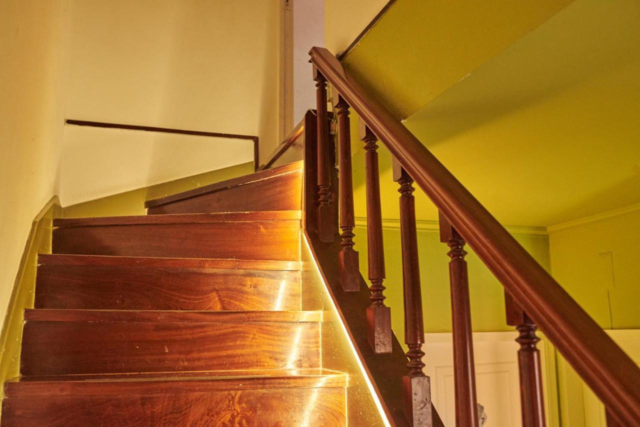 Cama em Dormitório Misto com 6 Camas