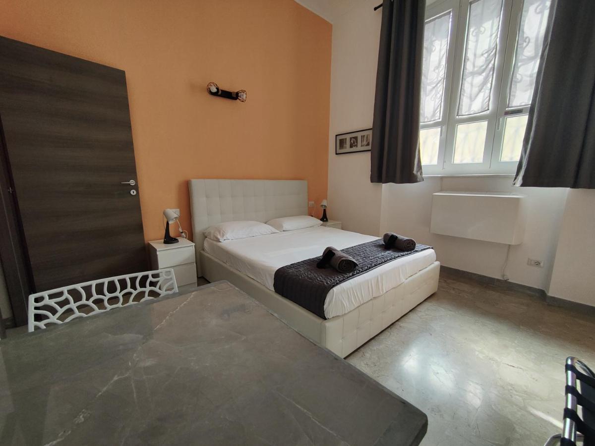 Double Room with Private Bathroom,1312933720:JPEG