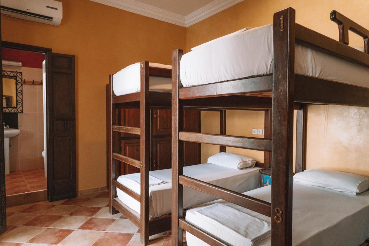 Bed 8-Bed Dormitory Room