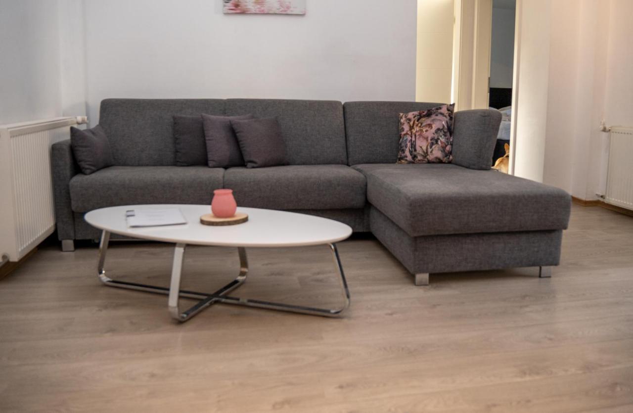 Two-Bedroom Apartment,1322531482:JPEG