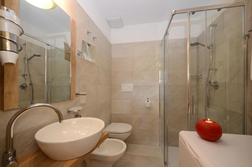 Appartamento con 1 Camera da Letto, Balcone e Vista Montagna