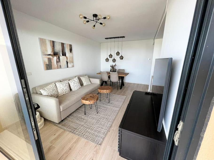 Two-Bedroom Apartment,1342093406:JPEG