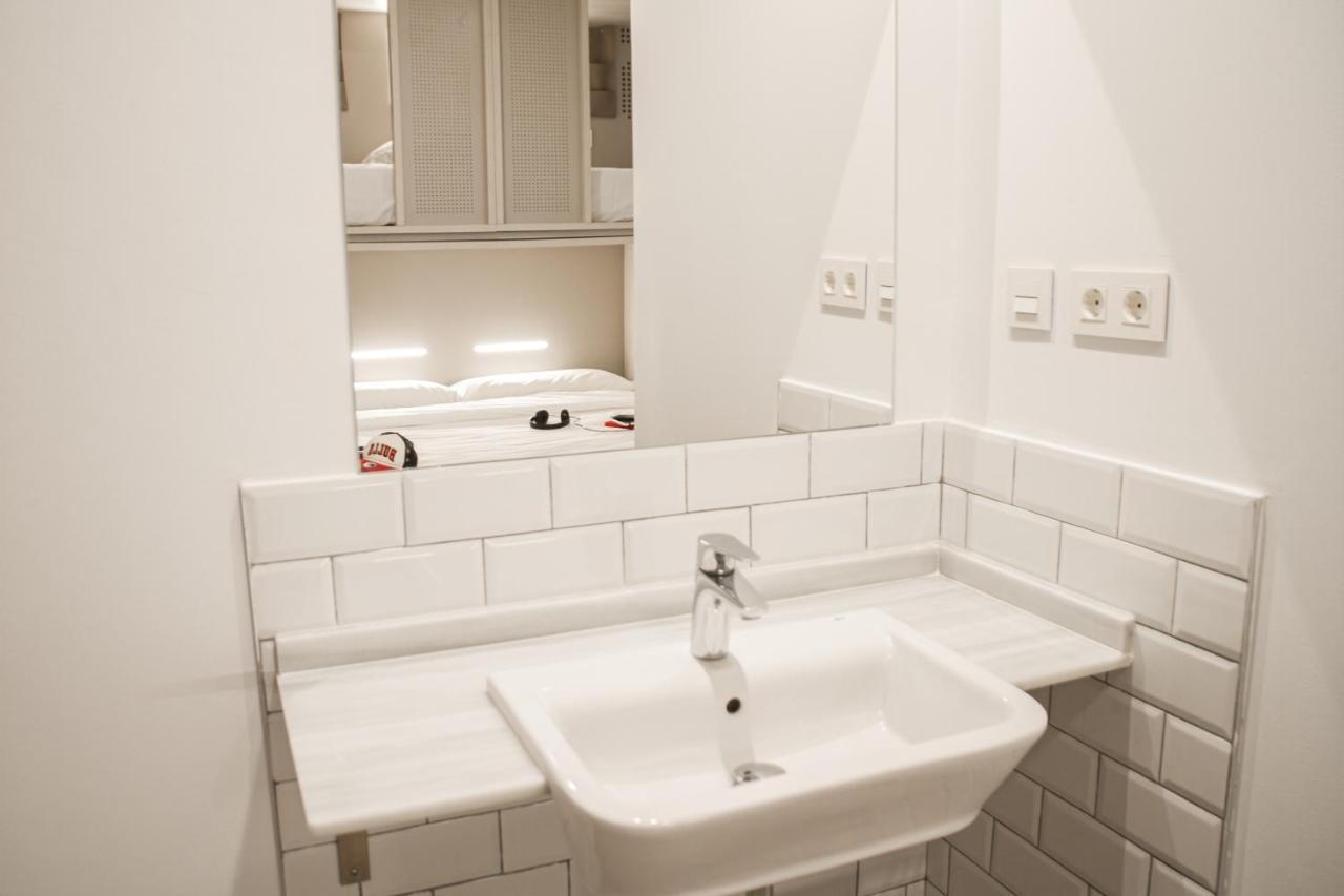 Bed in 4-Bed Female Dormitory Room with Private Bathroom,1353282028:JPEG