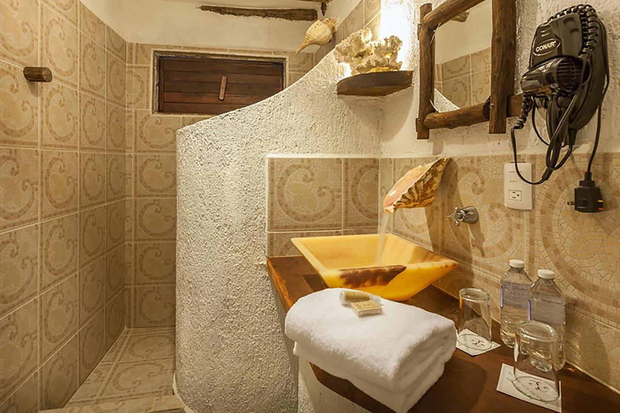 Queen room with 2 beds