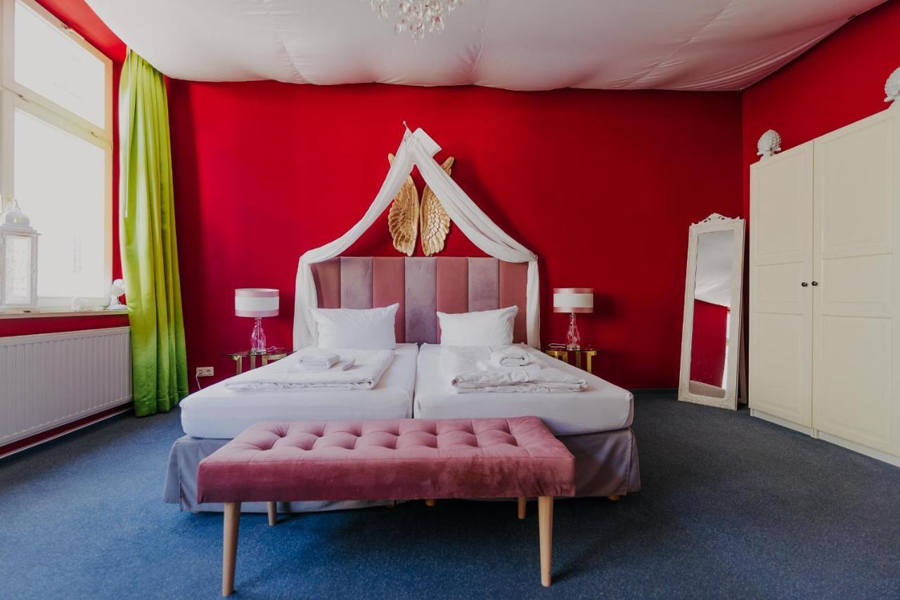 Double Room with Shared Bathroom,1369938908:JPEG