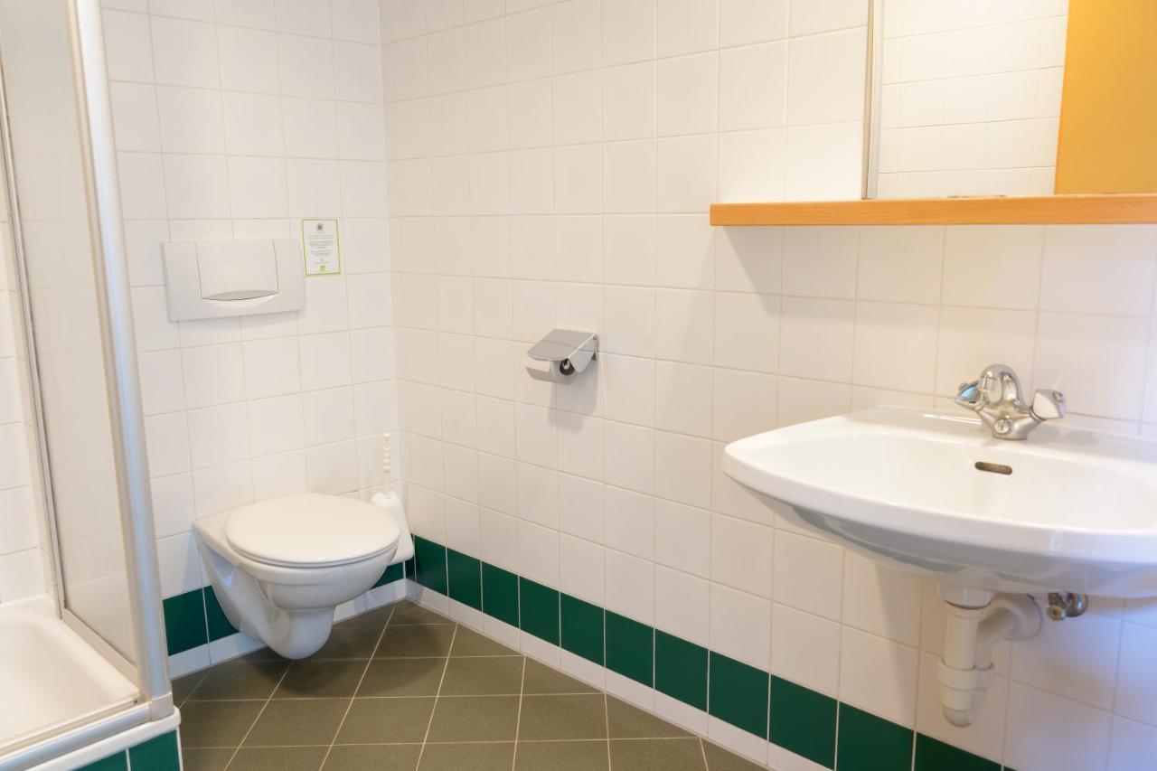 Twin Room Private Bathroom
