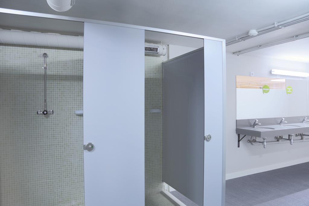 Posto Letto in Dormitorio Misto con 24 Letti