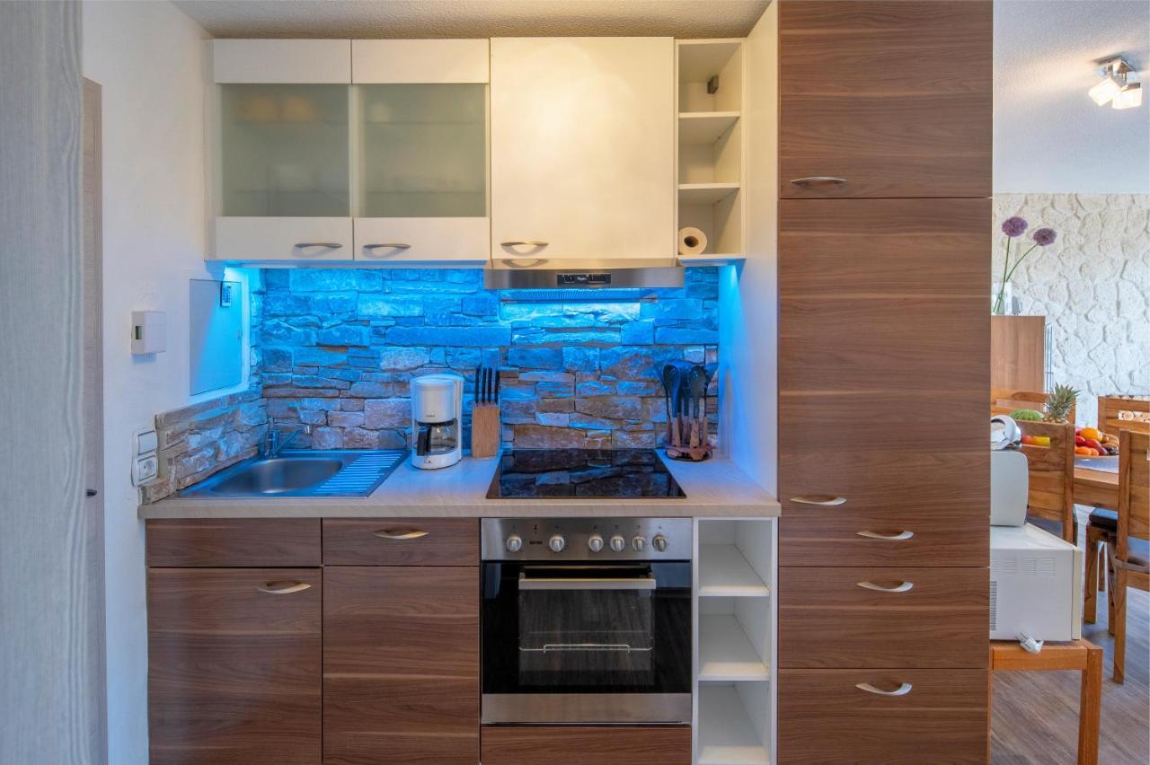 Apartment mit 1 Schlafzimmer, Balkon und Seeblick - mittlere Etage