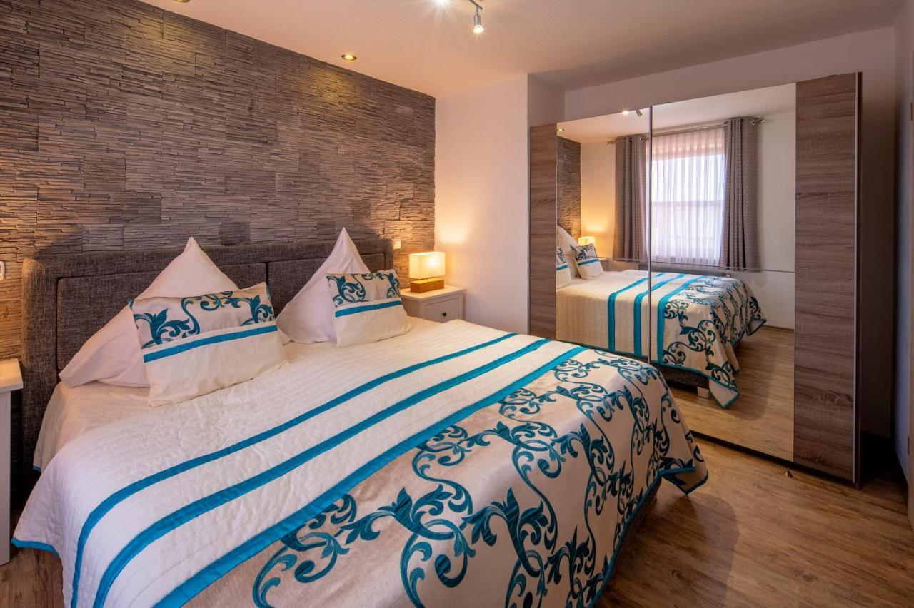 Apartment mit 1 Schlafzimmer, Balkon und Seeblick - obere Etage