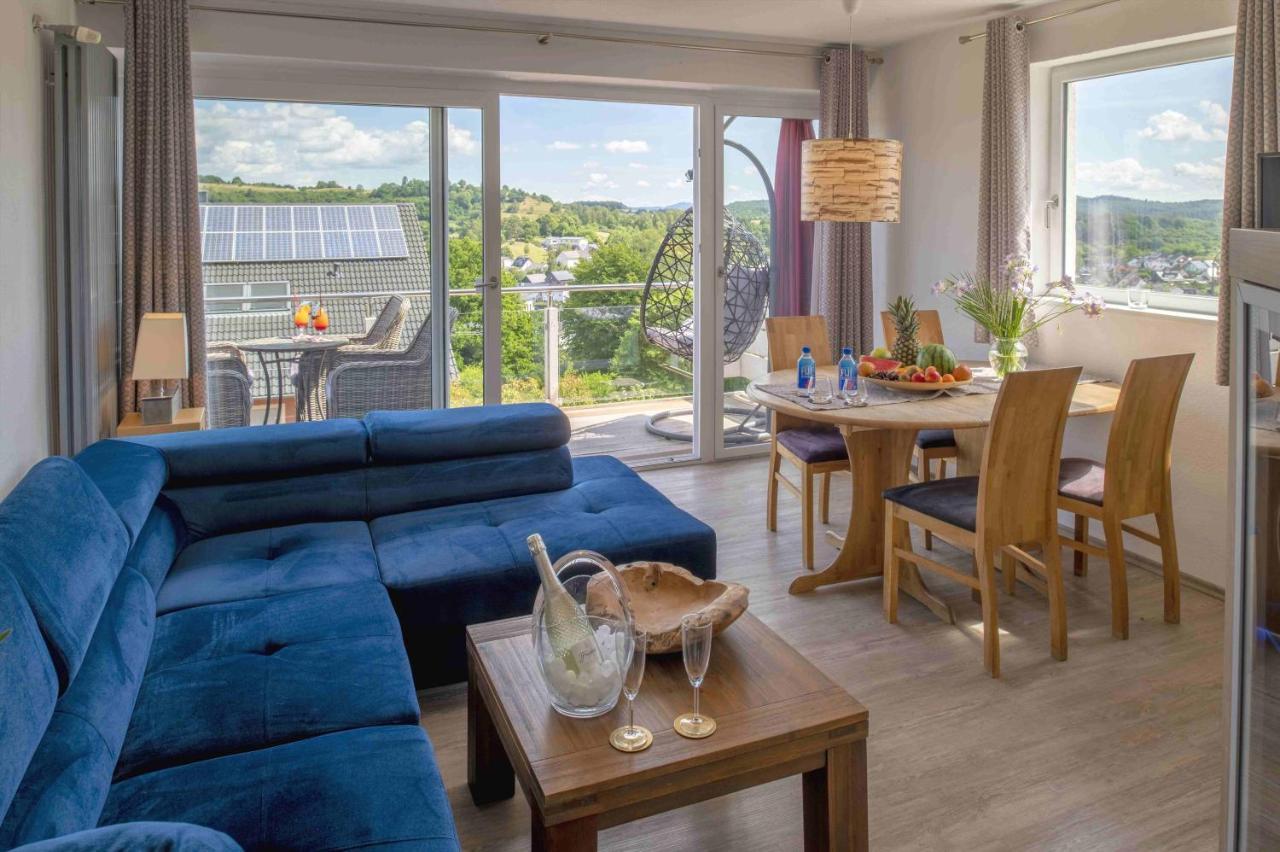 Apartment mit 2 Schlafzimmern, Balkon und Whirlpool