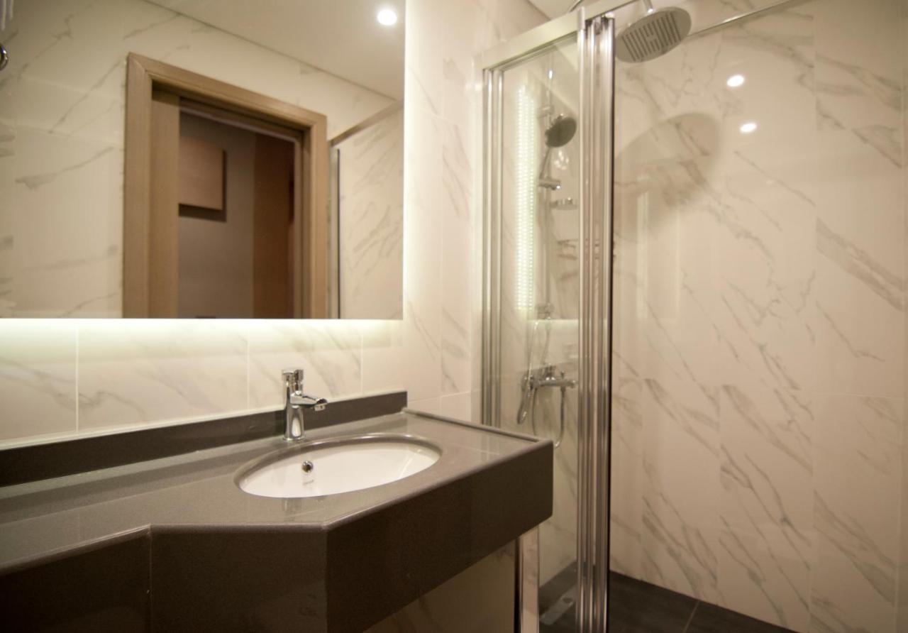 Annex - Family Room - Ground Floor (1 room)