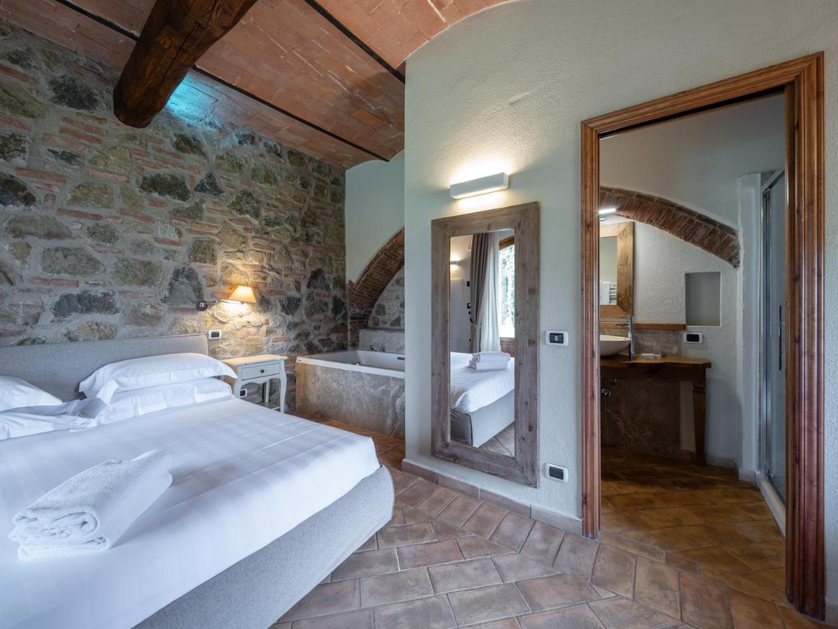 Deluxe Double Room Jacuzzi,1377359276:JPEG