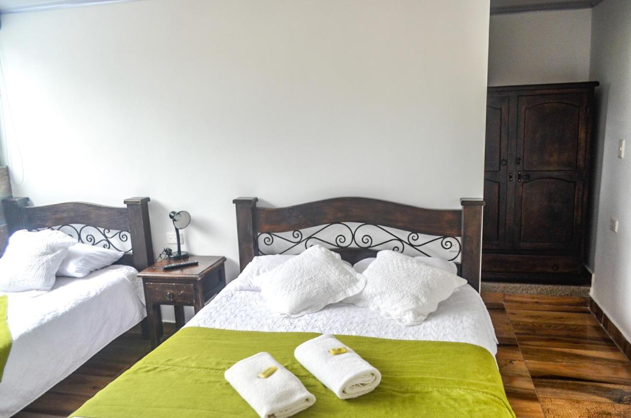 Triple Room,1383124451:JPEG