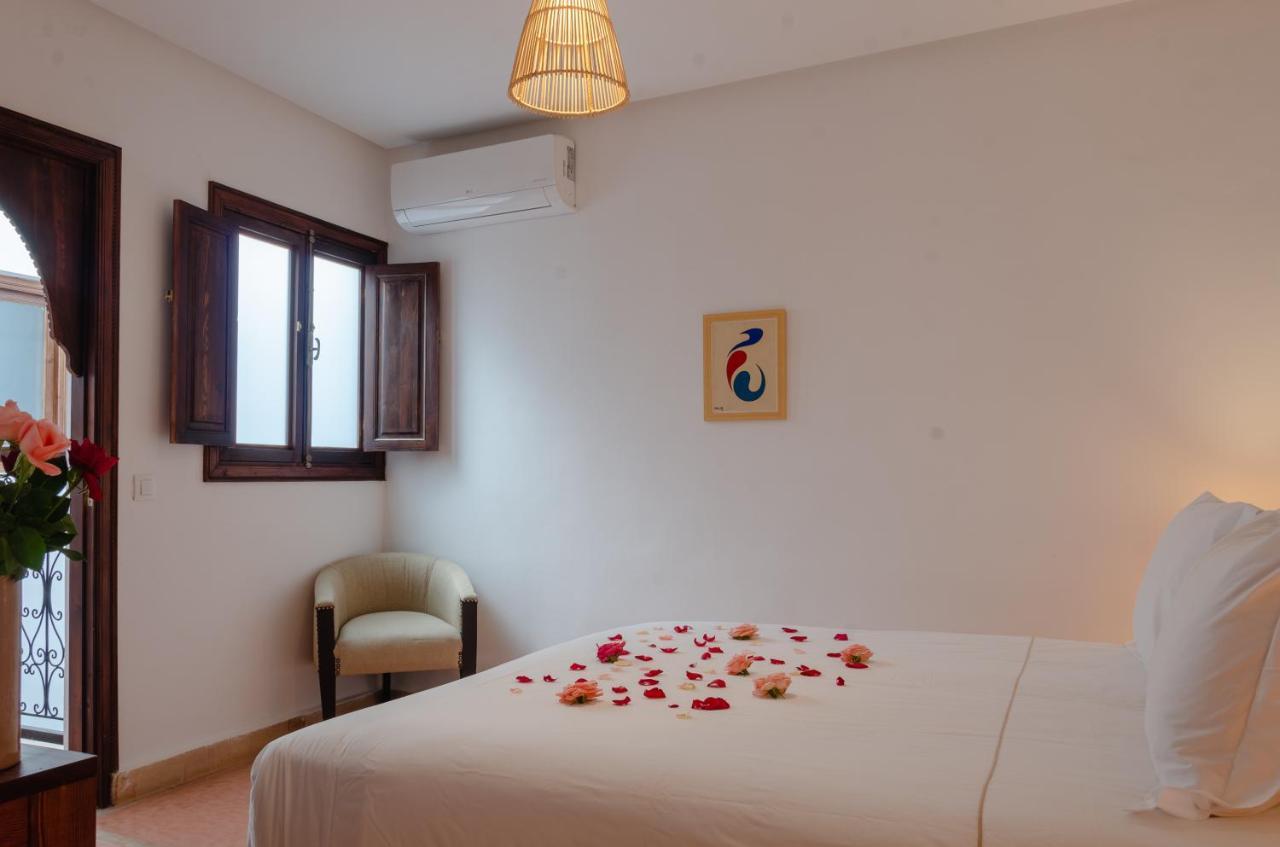 Double Room,1384747064:JPEG