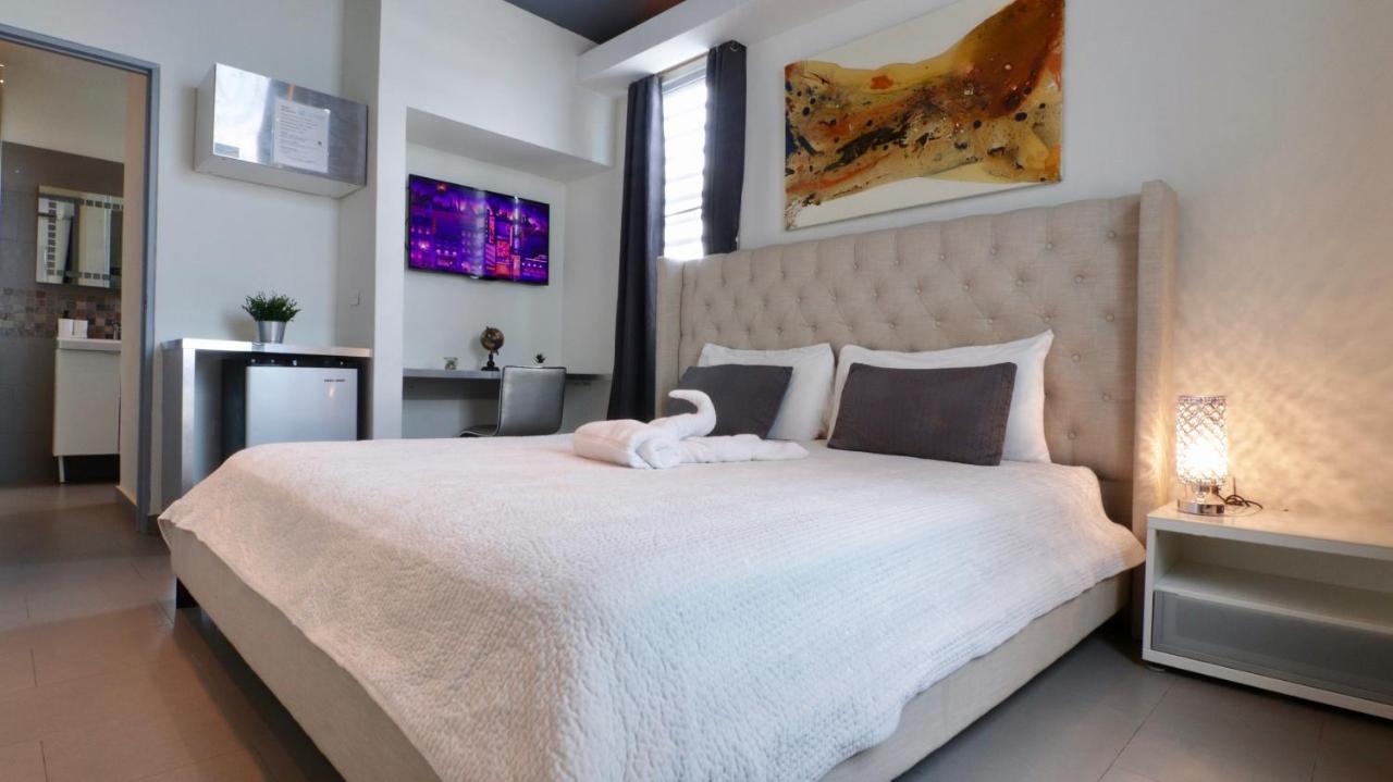Studio Apartment 1C