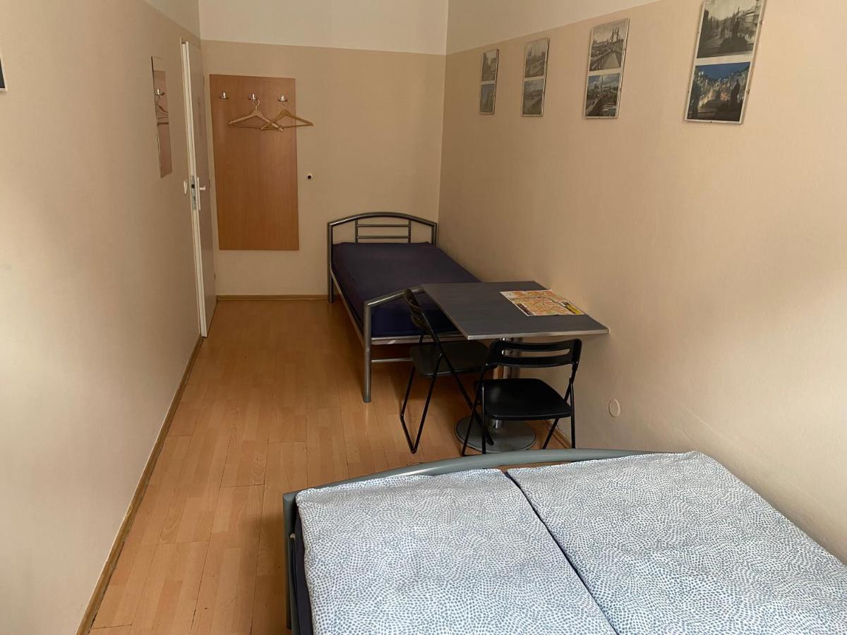 Double or Twin Room with Shared Bathroom,1391512421:JPEG