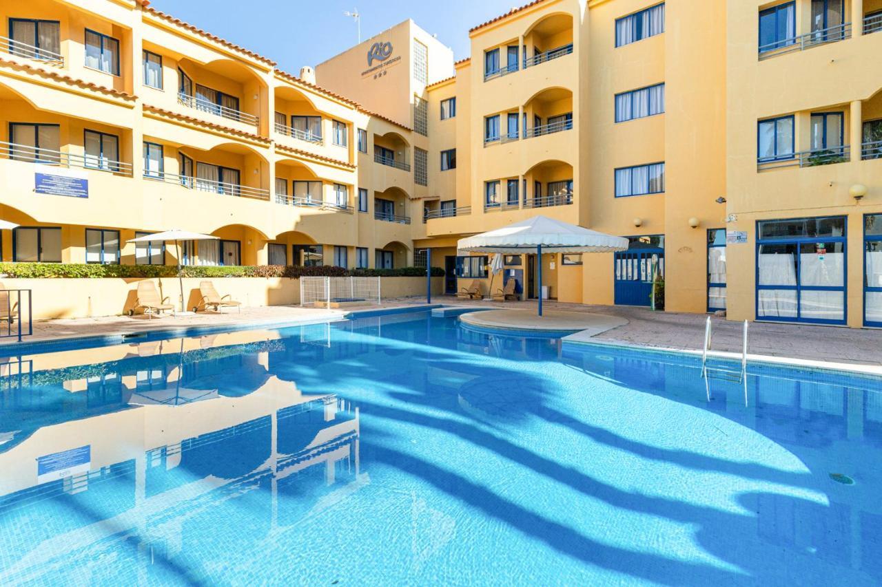 Apartamento con vistas a la piscina