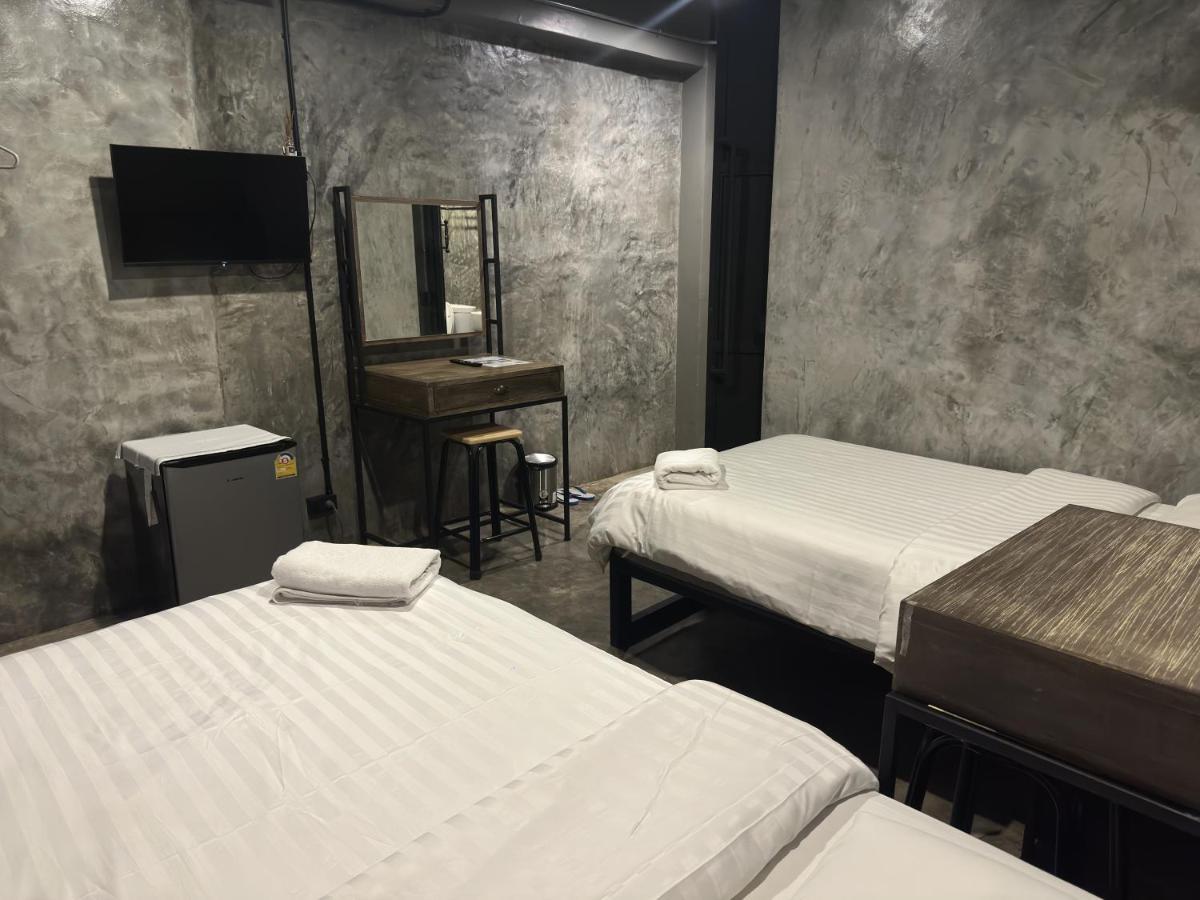 Standard Twin Room,1396164836:JPEG