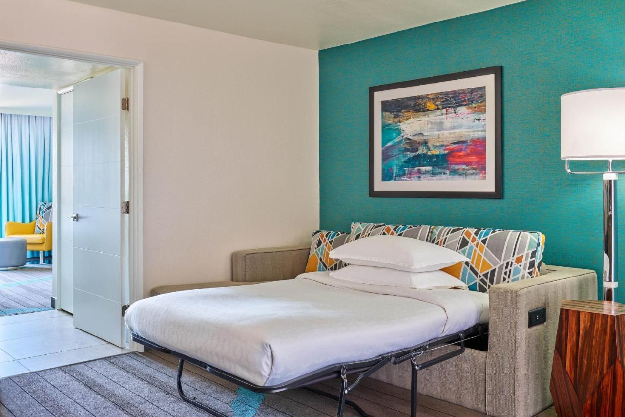 Suite 1 King Sofa bed